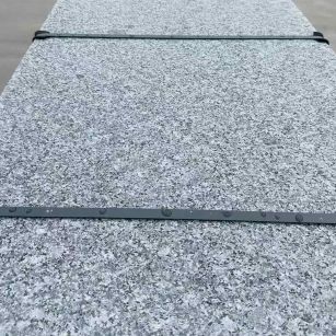 梧州 芝麻黑火烧面毛板，条板，半成品