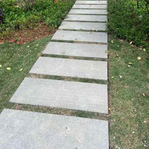 梧州 芝麻黑小区踏步、汀步石铺装效果