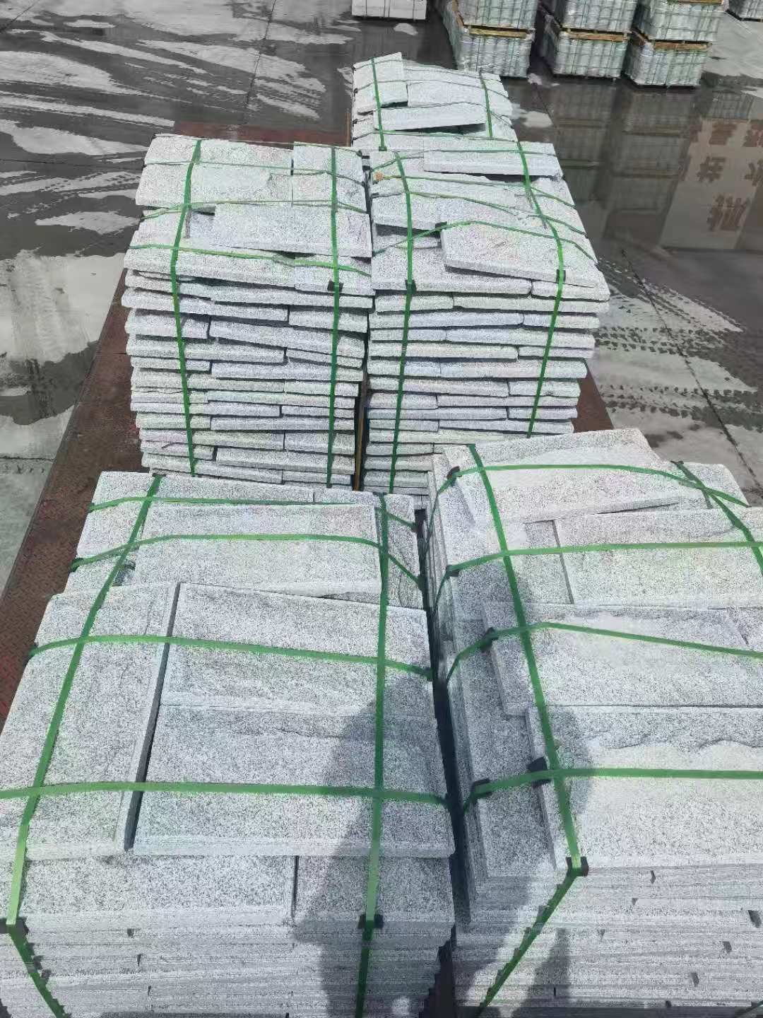 梧州 芝麻白蘑菇石装车出货