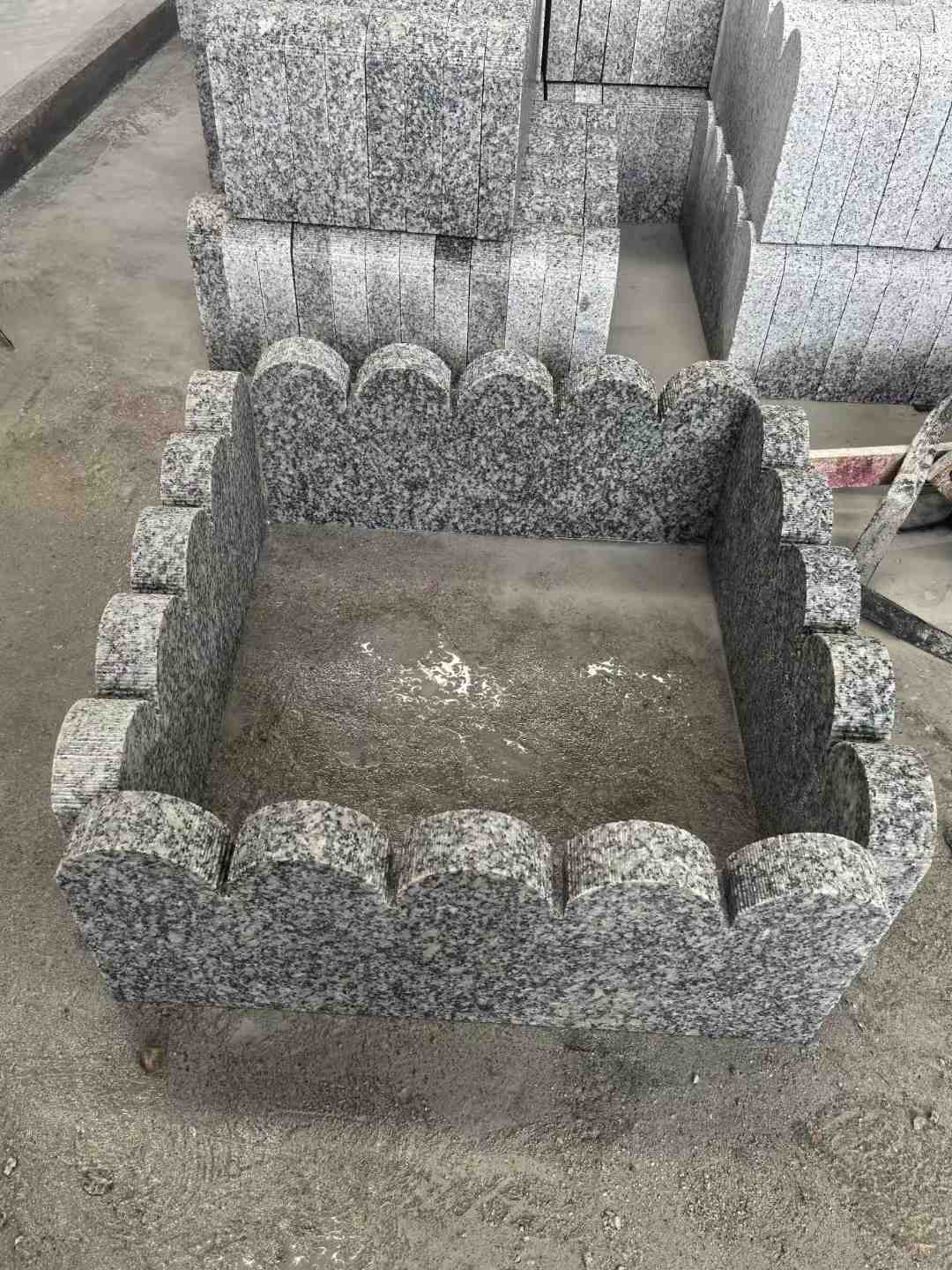 梧州 花边石、花坛围栏石、花池界石、菜园栅栏石、镶边石、波浪状界石介绍