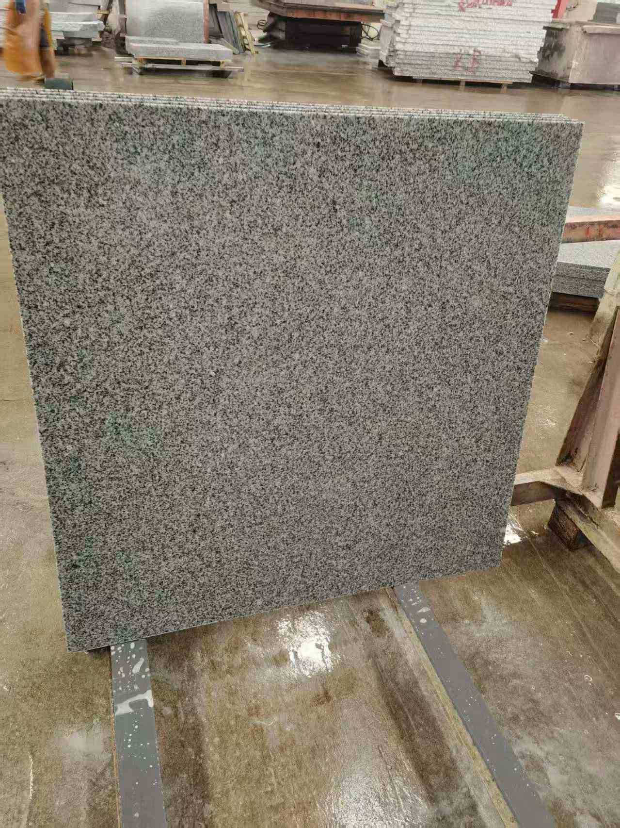 梧州 芝麻白光面900*900，高地铁标准